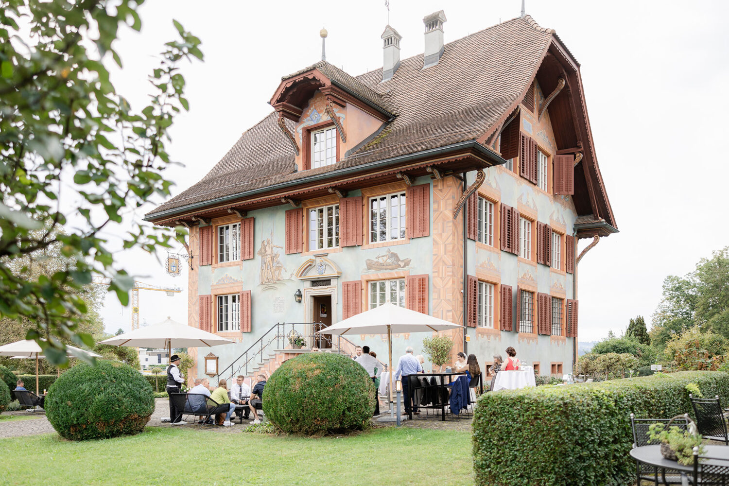 Kirchliche Hochzeit in Baar mit Apero im Wart, Kanton Zug